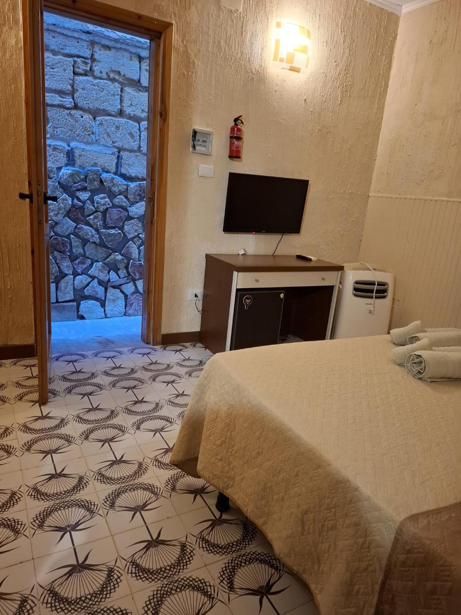 La Terrazza Sul Mare Camera Vicino Aereoporto&Mare Sicilian Vintage Style Seaside Room 奇尼斯 外观 照片