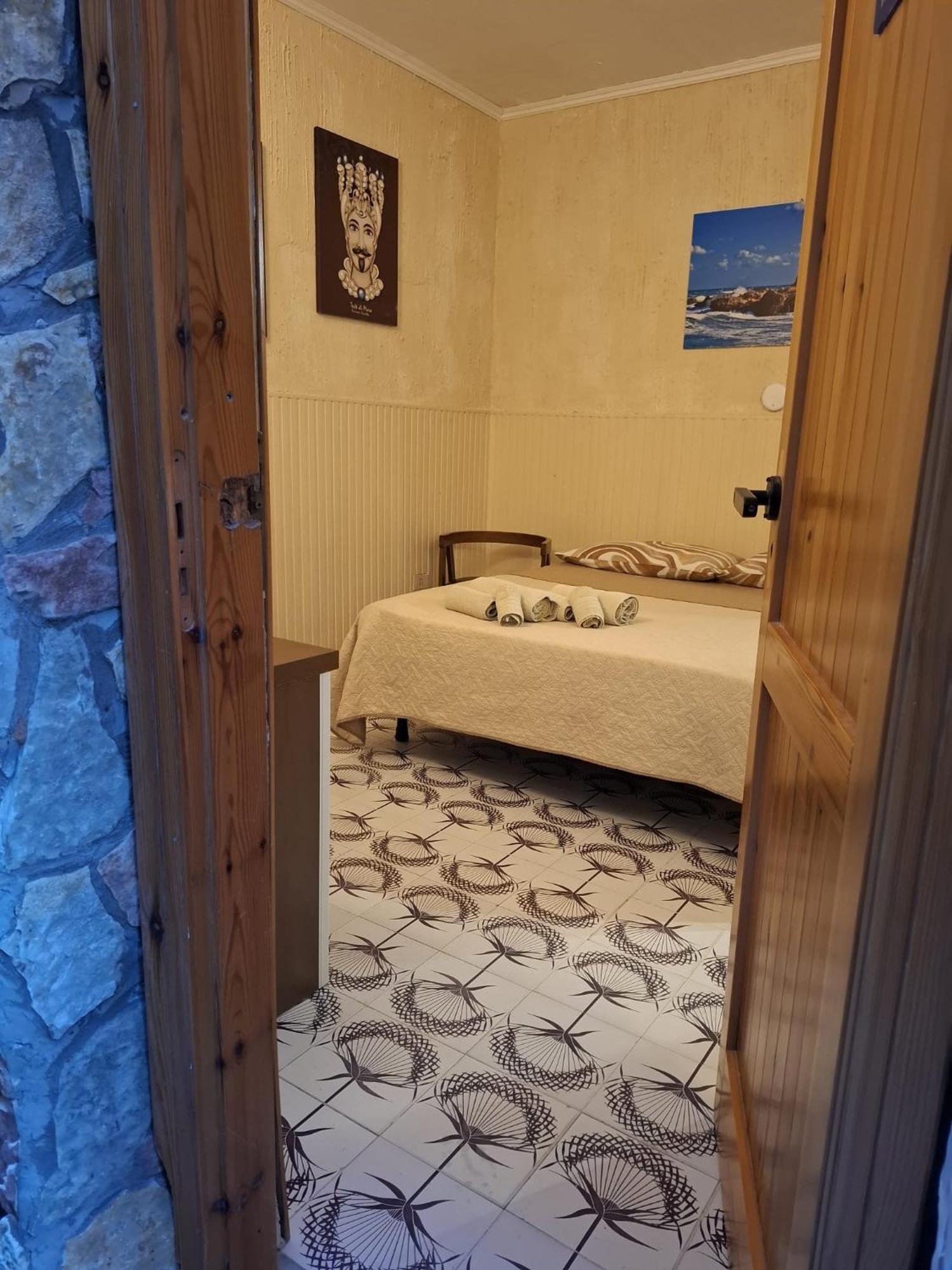 La Terrazza Sul Mare Camera Vicino Aereoporto&Mare Sicilian Vintage Style Seaside Room 奇尼斯 外观 照片